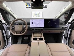 Li Auto MEGA Ultra Smart Refresh Edition - ფოტო 11