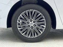 Buick GL8 New Energy Luxe Premium 7-Seater - ფოტო 13