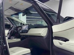 Lexus LM 2023 500h Six-Seat Premium Edition - ფოტო 10