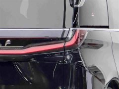 Lexus LM 2023 500h Six-Seat Premium Edition - ფოტო 6