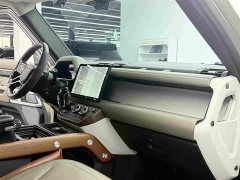 Land Rover Defender 2020 110 P400 HSE - ფოტო 10