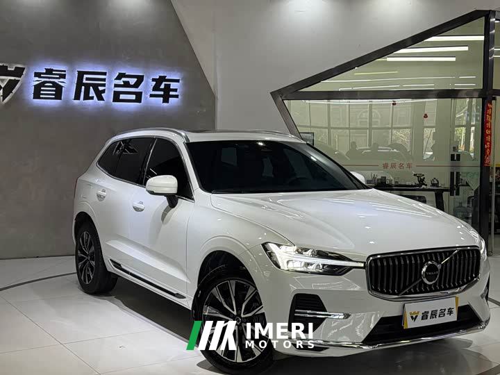 Volvo XC60 B5 AWD Smart Remote Luxury Edition