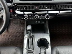 Honda Civic 2022 180TURBO CVT Premium Edition - ფოტო 16