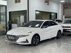 Hyundai Elantra 2022 1.5L CVT Luxury - ფოტო 1