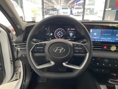 Hyundai Elantra 2022 1.5L CVT Luxury - ფოტო 9
