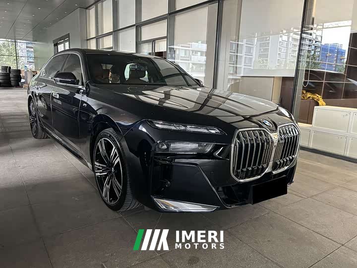 BMW 7 Series 2023 740Li Luxury M Sport Package - ავტომობილი ჩინეთიდან