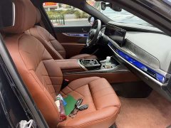 BMW 7 Series 2023 740Li Luxury M Sport Package - ფოტო 2