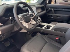 Land Rover Defender 2025 90 2.0T P300 S - ფოტო 15