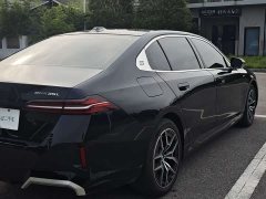 BMW i5 eDrive 35L M Sport Package - ფოტო 13