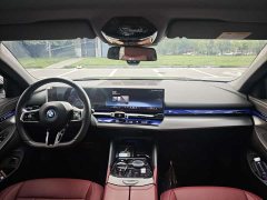 BMW i5 eDrive 35L M Sport Package - ფოტო 3