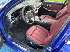 BMW 3 Series 320i M Sport Package - ფოტო 4