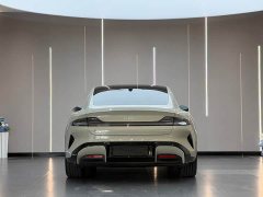 Xiaomi SU7 Rear-Wheel Drive Standard Edition - ფოტო 9