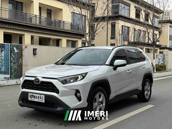 Toyota RAV4 2.0L CVT FWD Urban Edition - ავტომობილი ჩინეთიდან