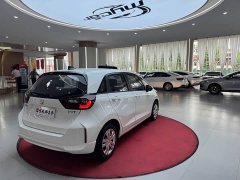 Honda Fit 1.5L CVT Trend Edition - ფოტო 5