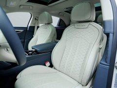 Bentley Flying Plug-In Hybrid Flying Spur Plug-in Hybrid 4.0T V8 Mulliner - ფოტო 12