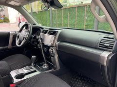 Toyota 4Runner 4.0L Automatic - ფოტო 11