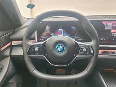 BMW i5 eDrive 35L Luxury Edition Premium Package - ფოტო 12