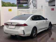 BMW i5 eDrive 35L Luxury Edition Premium Package - ფოტო 4