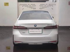 BMW i5 eDrive 35L Luxury Edition Premium Package - ფოტო 5