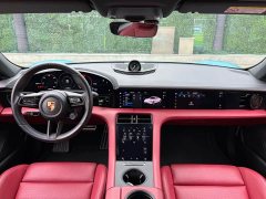 Porsche Taycan - ფოტო 17