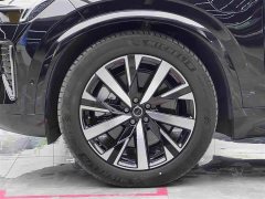 Volvo XC90 Plug-in Hybrid Facelift T8 Inscription Luxury 7-Seater - ფოტო 4