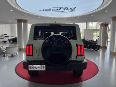 Tank 300 City Edition 2.0T Stylish - ფოტო 6