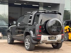 Land Rover Defender 110 3.0T P400 Dark Edition - ფოტო 5