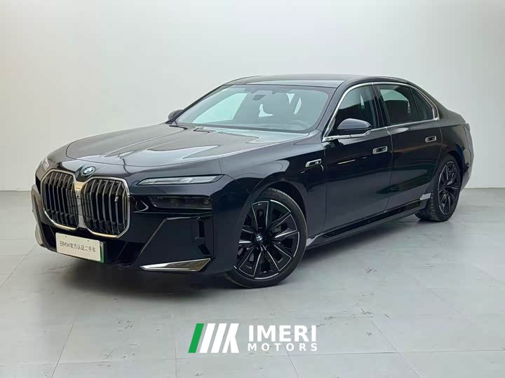 BMW i7 xDrive60L Luxury Package - ავტომობილი ჩინეთიდან