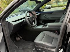 Tesla Model Y Long Range Rear-Wheel Drive - ფოტო 10