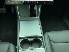 Tesla Model Y Long Range Rear-Wheel Drive - ფოტო 12