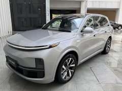 Li Auto L8 2023 Pro - ფოტო 1