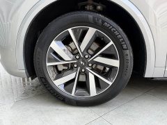 Li Auto L8 2023 Pro - ფოტო 12