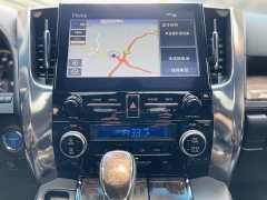 Toyota Alphard 2020 Twin-Engine 2.5L Premium Edition - ფოტო 18