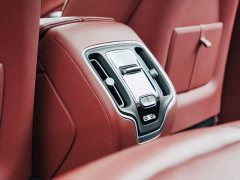Aston Martin DBX 3.0T Straight-Six - ფოტო 15