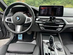 BMW 5 Series (Imported) 525i M Sport Package - ფოტო 11