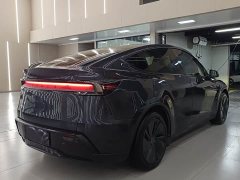 Tesla Model Y Rear-Wheel Drive - ფოტო 8