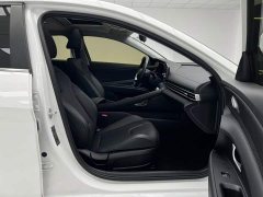Hyundai Elantra 1.5L CVT GLX Elite - ფოტო 17