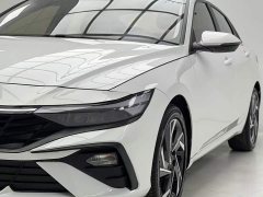 Hyundai Elantra 1.5L CVT GLX Elite - ფოტო 4