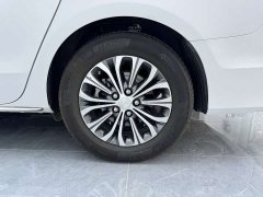 Buick GL8 Land Business Class Comfort Edition - ფოტო 15
