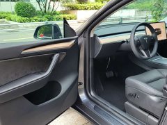 Tesla Model Y Rear-Wheel Drive - ფოტო 8