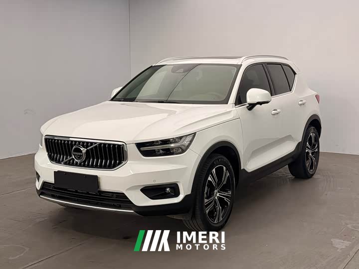Volvo XC40 T4 AWD Smart Remote Luxury Edition - ავტომობილი ჩინეთიდან
