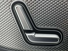 Mercedes-Benz GLA 180 - ფოტო 12