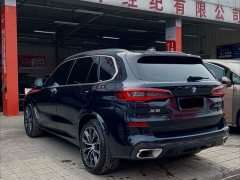 BMW X5 xDrive 30Li Luxury M Sport Package - ფოტო 3