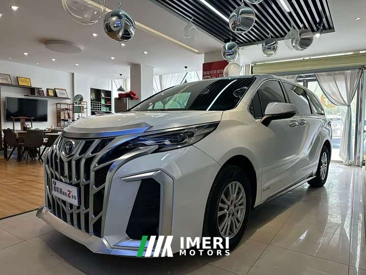 Toyota Sienna 2.5L Hybrid Premium Edition