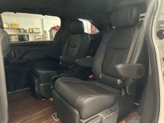 Toyota Sienna 2021 2.5L Hybrid Premium Edition - ფოტო 6