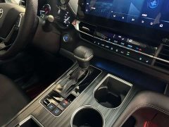 Toyota Sienna 2021 2.5L Hybrid Premium Edition - ფოტო 7