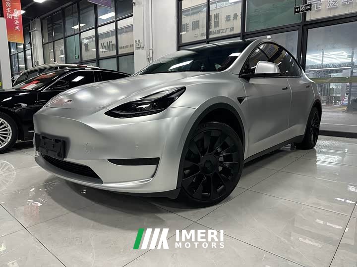 Tesla Model Y Rear-Wheel Drive
