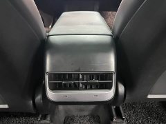 Tesla Model Y Rear-Wheel Drive - ფოტო 7