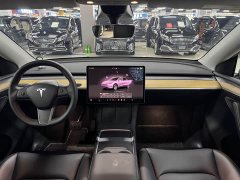 Tesla Model Y Rear-Wheel Drive - ფოტო 5