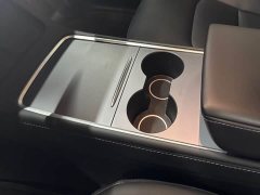 Tesla Model Y Performance All-Wheel Drive - ფოტო 17